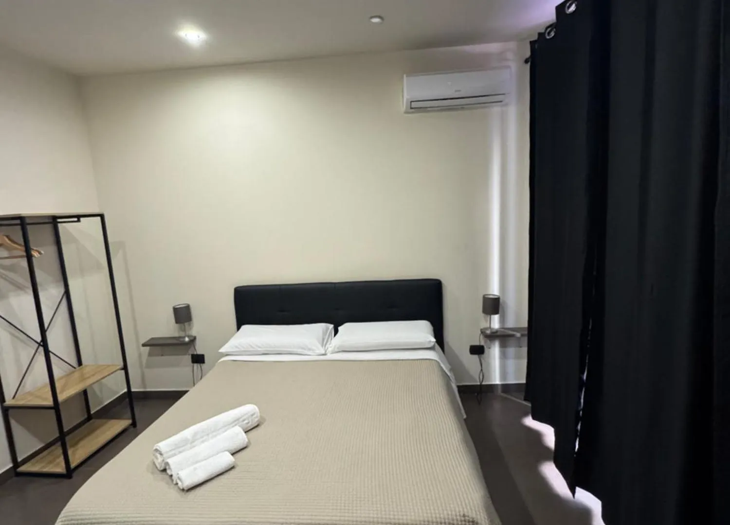 Sistra Bed and Breakfast Catania 0*,  Italien