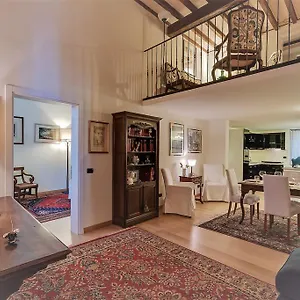 https://tornabuoni-charme-my-extra-home.it-tuscanyhotel.com